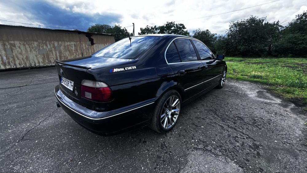 Продам BMW E39 кузові