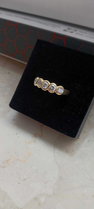 Pierścionek zaręczynowy diament naturalny 1,25ct F-G VVS 18k 5,24g