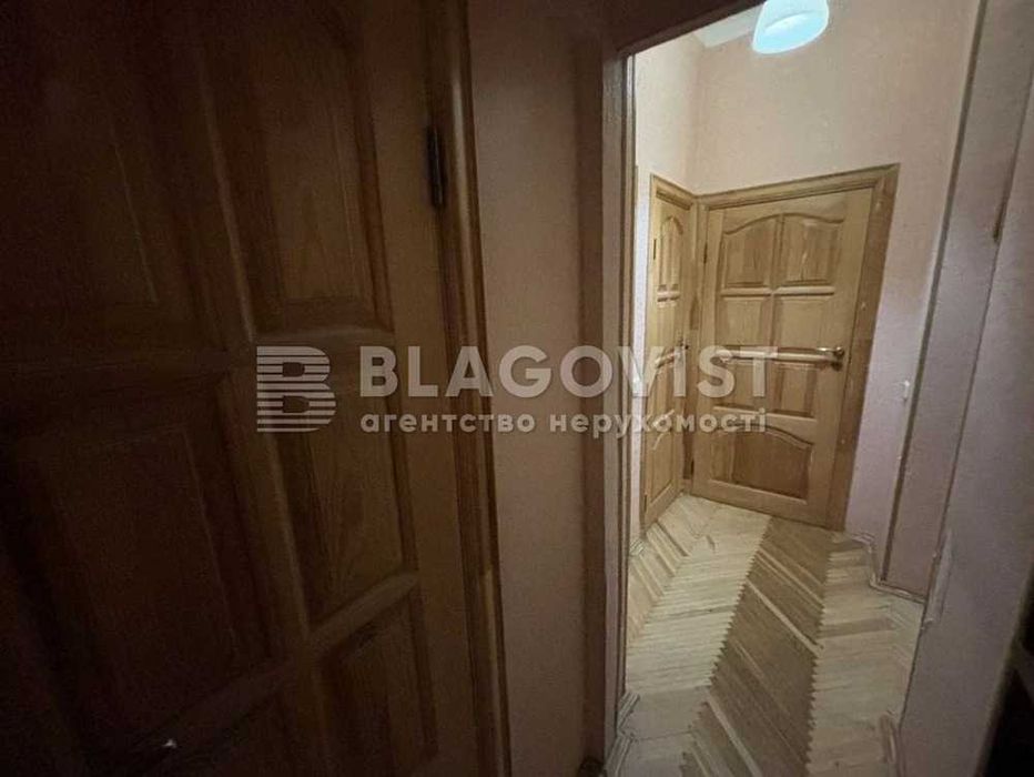 Продаж квартири Героїв Оборони, 3 Виставковий центр