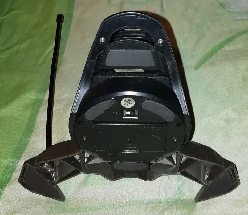 Пульты и машинки игрушки. Одним лотом.