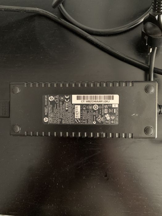 Carregador de computador HP e cabo de alimentação