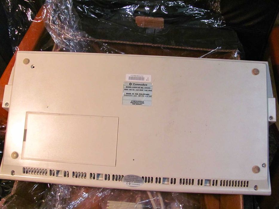 Komputer Amiga 1200 z zasilaczem - pełnosprawny - plomba fabryczna -