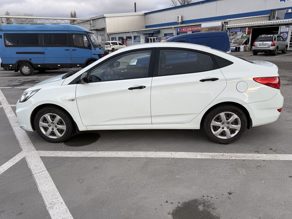 Продам Hyundai Accent(Хюндай Акцент) 2013