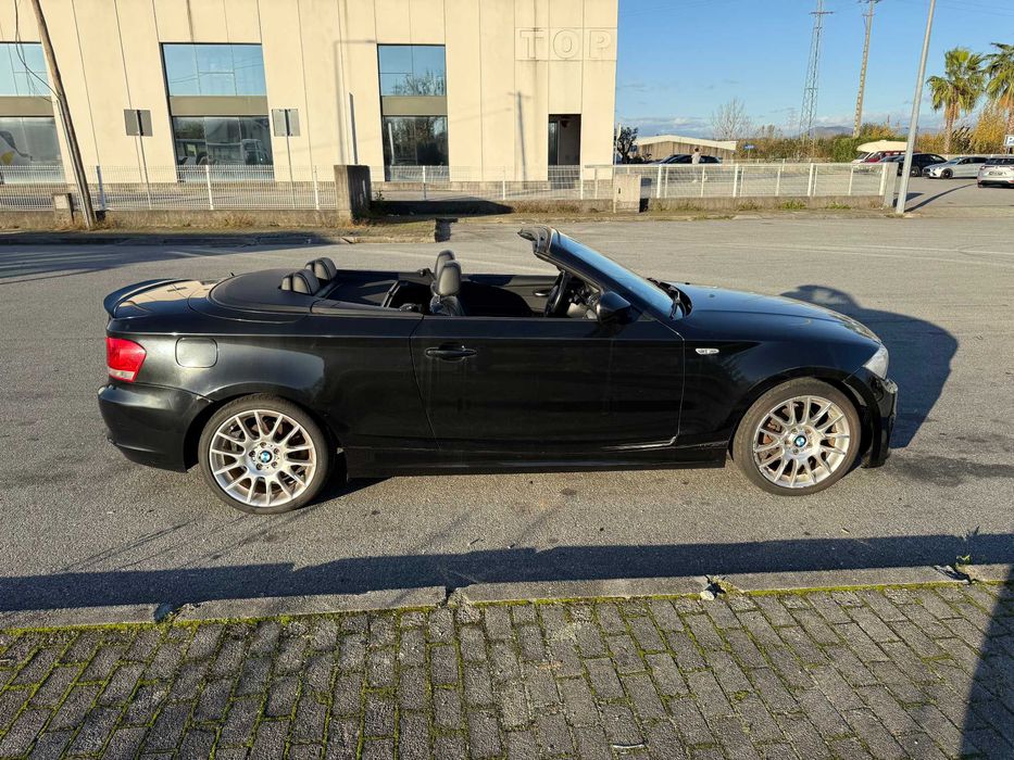 BMW 118d Cabrio Pack M 2012