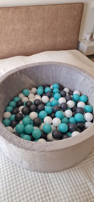 Piscina de Bolas para Criança