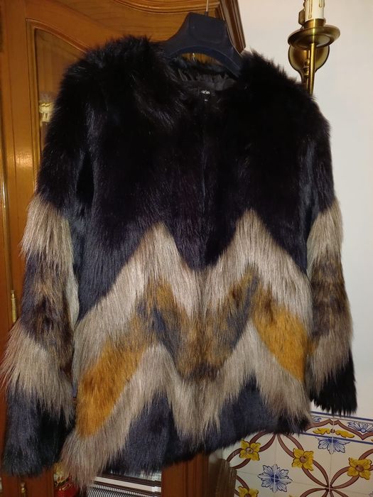 Casaco de Pelo sintético - preto e castanho