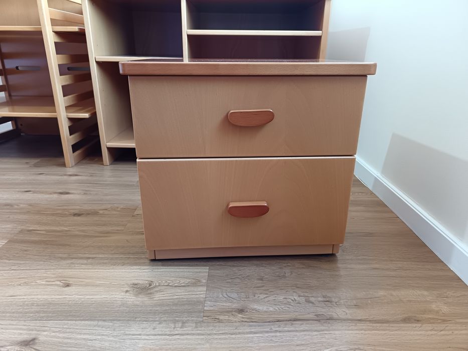 Mobiliário de quarto criança como novo