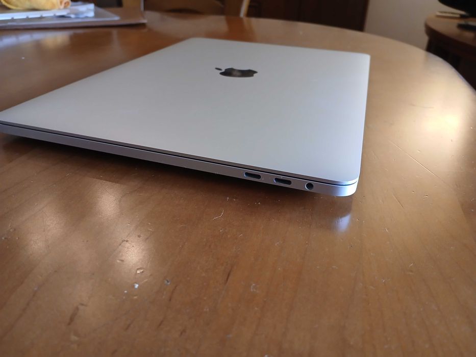 MacBook Pro 13 2020