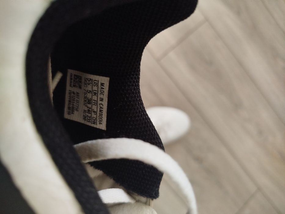 Футбольні бутси 38