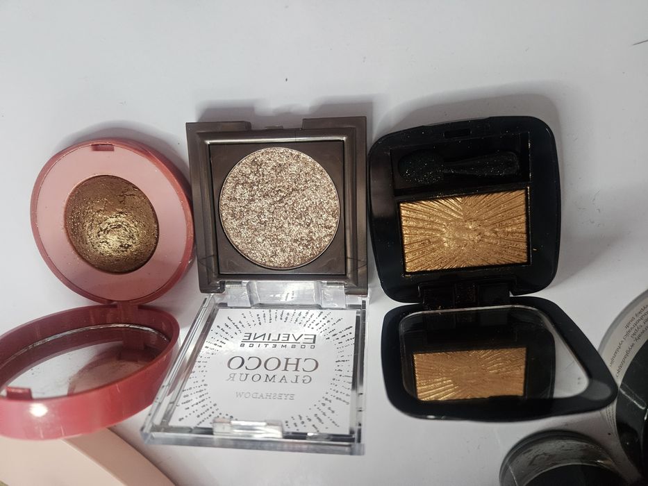 Sisley/PUPA/Eveline/zestaw cieni do powiek/3 sztuki