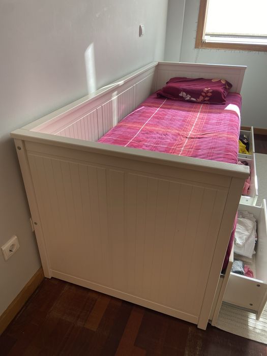 Cama solteiro Ikea