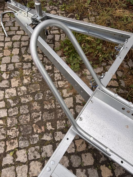 Stojak na kolo do motocykla na pryzczepe