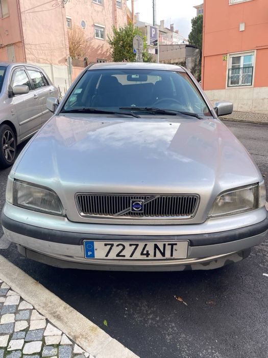 carro volvo v40 1999
