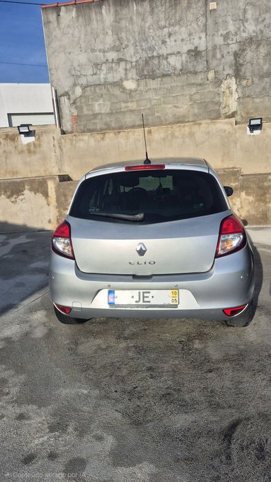 Renault Clio 1.2 Dynamic Rio Maior • OLX.pt