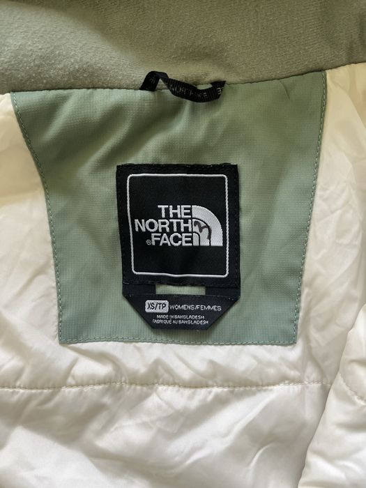 Демисезонна жіноча куртка  tnf