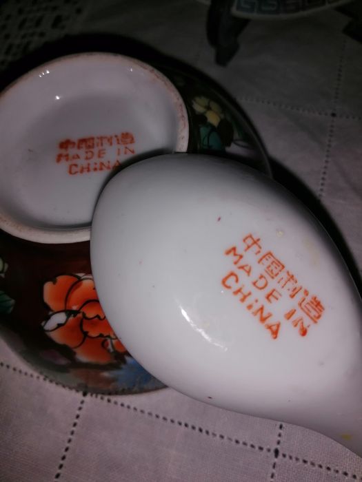 Louça de mil-flores de Macau e china