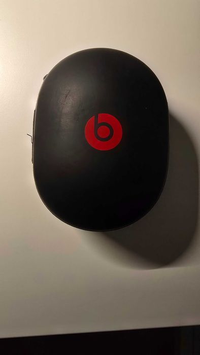 Beats studio 2.0