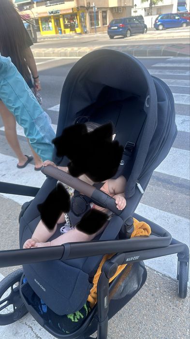 Carrinho Bebé com Assento e Alcofa MaxiCosi