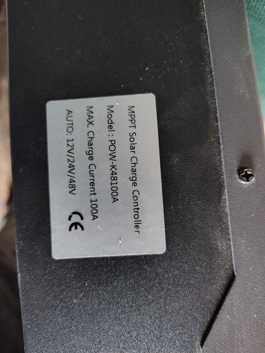 Контролер заряду для сонячних панелей  POW-K48100A