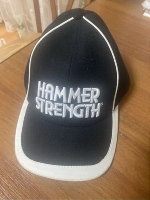 Продам бейсболку чоловічу