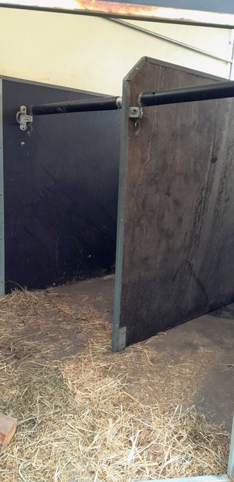 Koniarka przyczepka  do przewozu koni