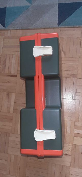 Plastikowa skrzynka