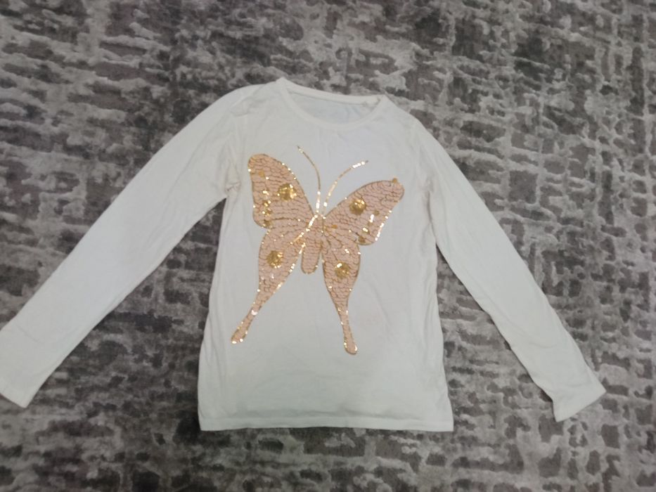 Продам кофточку для дівчинки