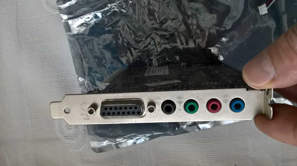 Soundblaster Live  CT4670 oraz Soundblaster x-fi SB0460