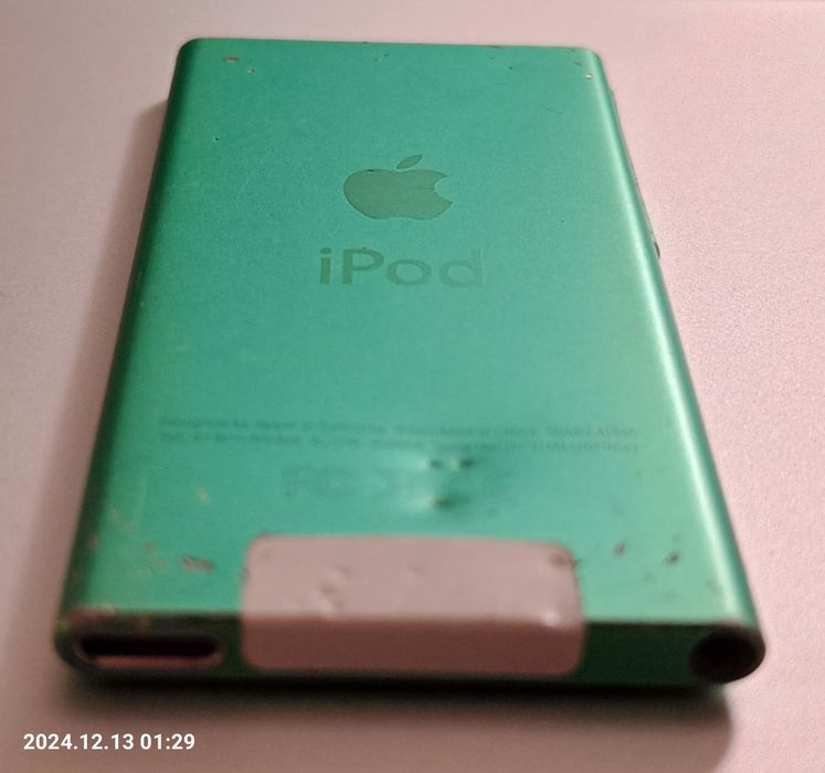 Apple iPod nano 7Gen  16gb. Green ( MD478LL )
