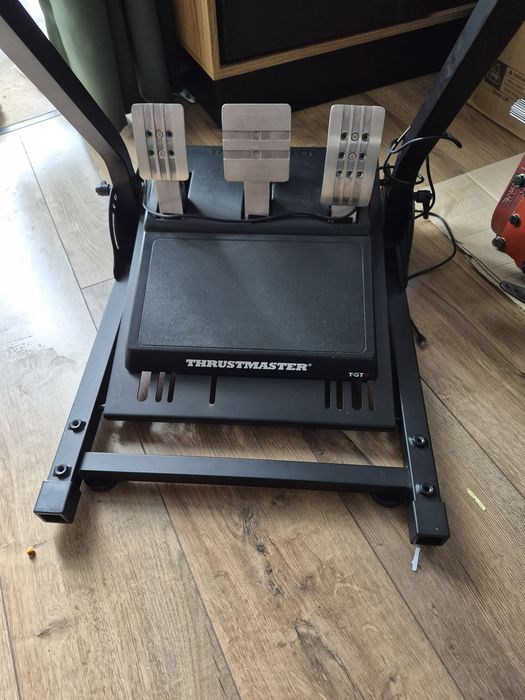 Thrustmaster T-gt 2  kierownica z pedalami