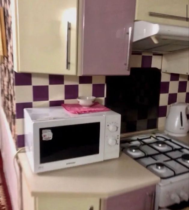 Оренда частини будинку 8000 на Максютова