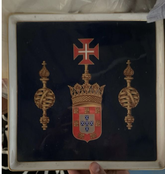 Prato Decorativo de Coleção - Heráldica Portuguesa e Ordem de Cristo