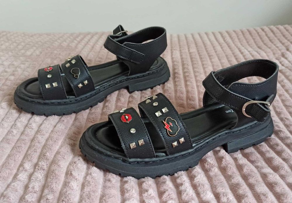 DeeZee - Sandały rozmiar 37