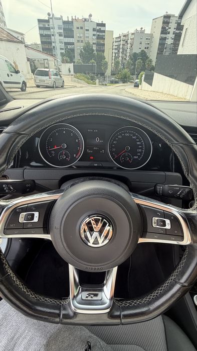 Vw Golf 7     R-LINE