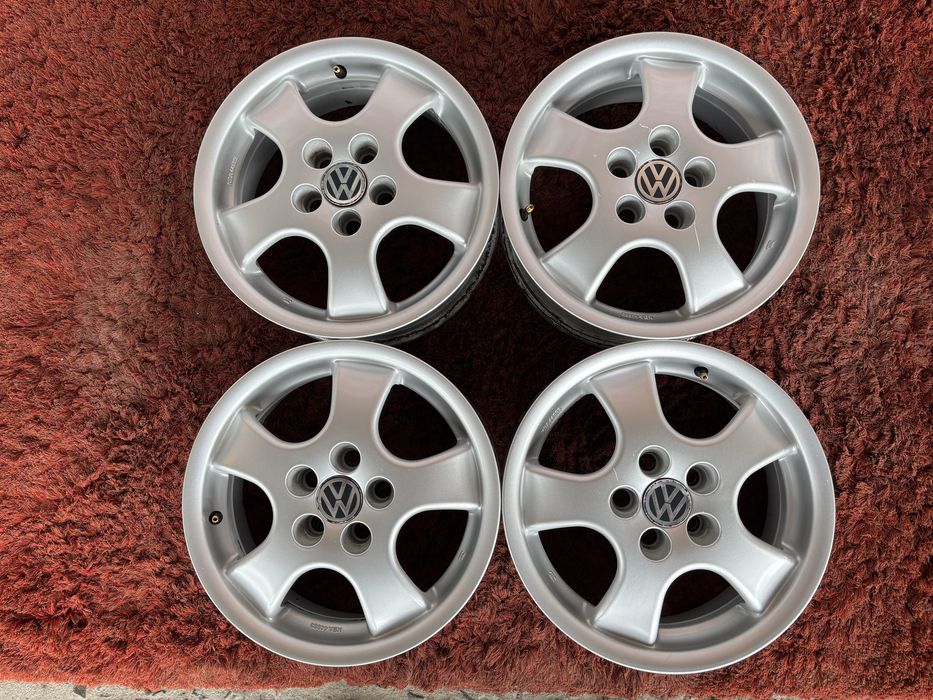 Volkswagen Golf Bora Skoda Octavia Fabia Seat R15 5x100