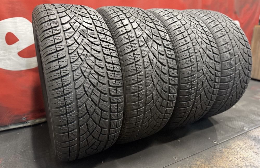 235 50 19 dunlop 3D зима 4 штуки протектор 80%