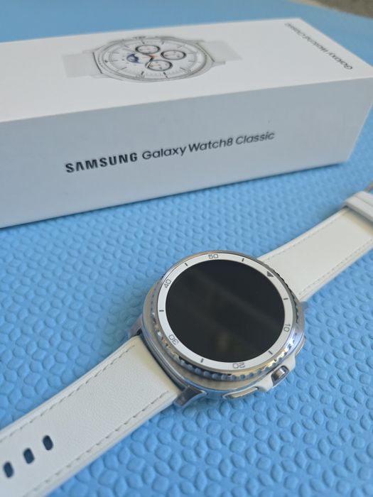 Galaxy watch 8 classic LTE SM-L505