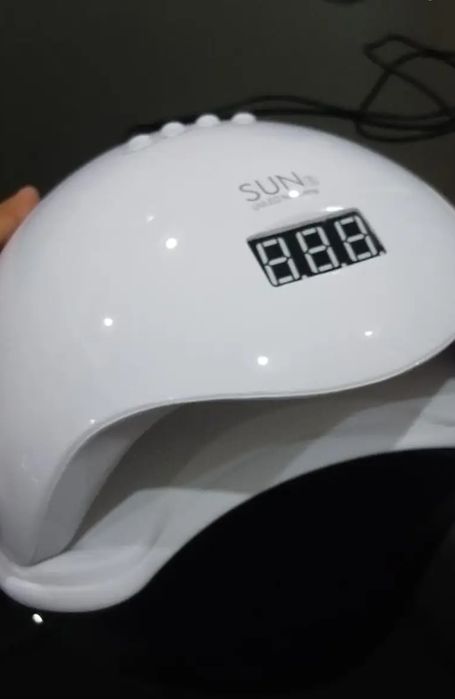 Лампа для манікюра