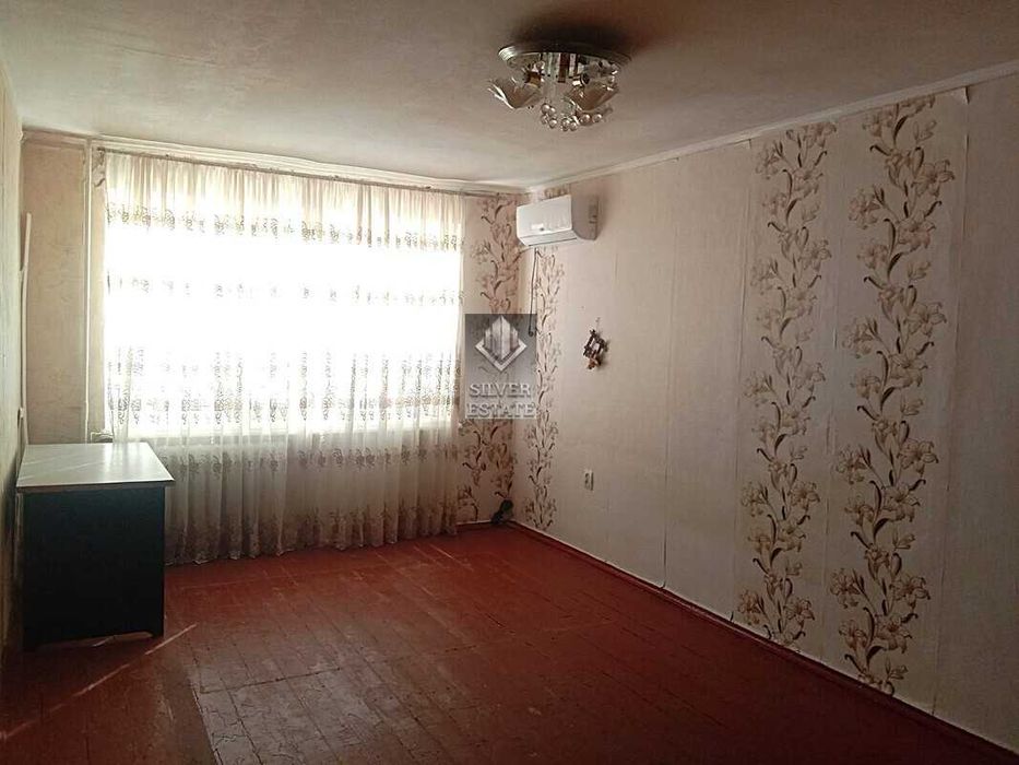 Продам 2-кімнатну квартиру в Дніпровському районі, вул. Щаслива