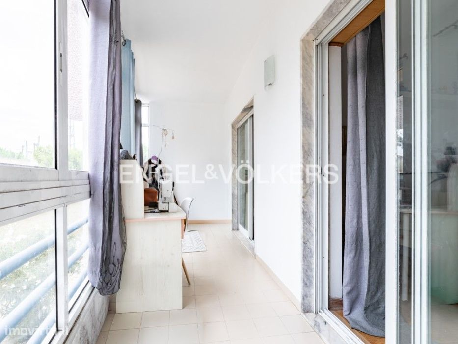 Apartamento T2 mobilado na Quinta do Texugo