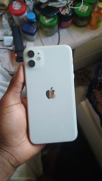 vendo iphone 11 e o 7
