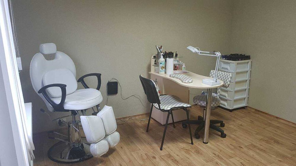 Манікюр  педикюр - м. Оболонь.