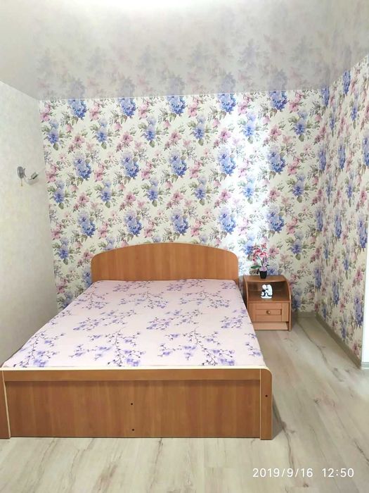 Сдам посуточно/почасово 1 ком квартиру с ремонтом,ул г.Петрова,у парка