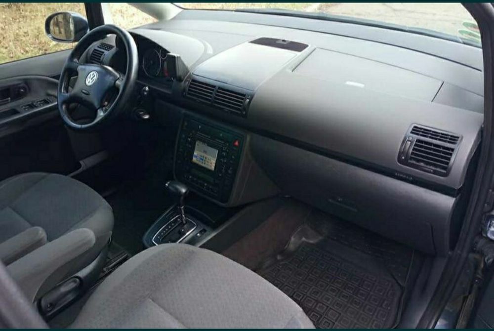 фольксваген Шаран  1.8