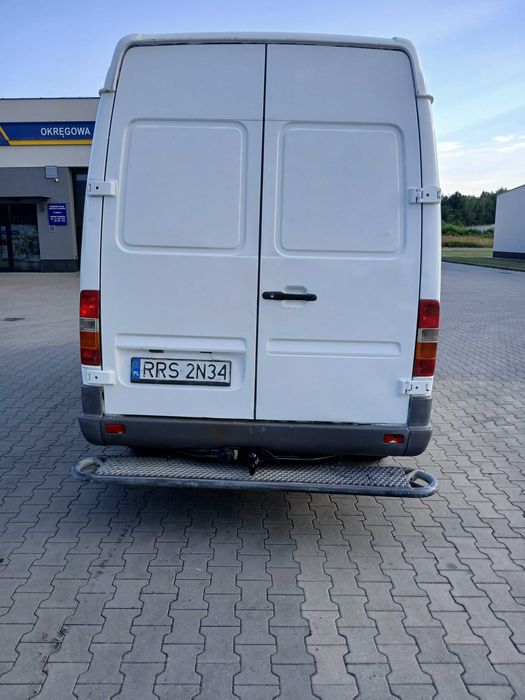 samochód dostawczy 796321412