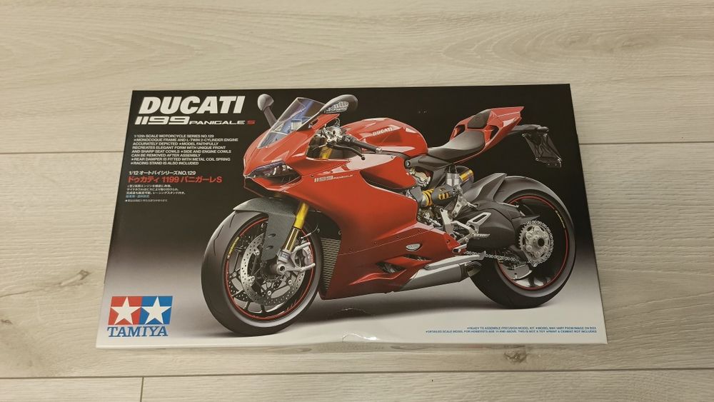 Збірна модель Tamiya 1:12 спортивний мотоцикл Ducati 1199 Panigale S