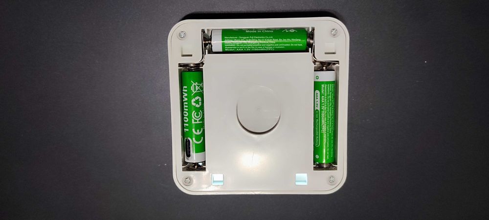 Смарт-лампа с датчиком движения