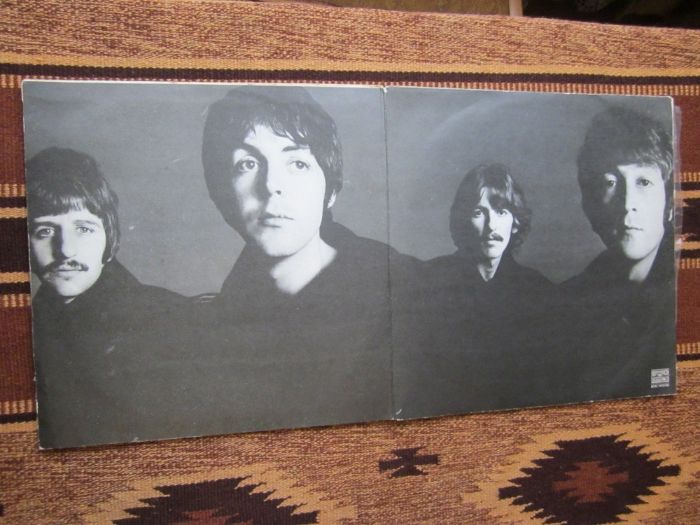 виниловая пластинка -THE BEATLES