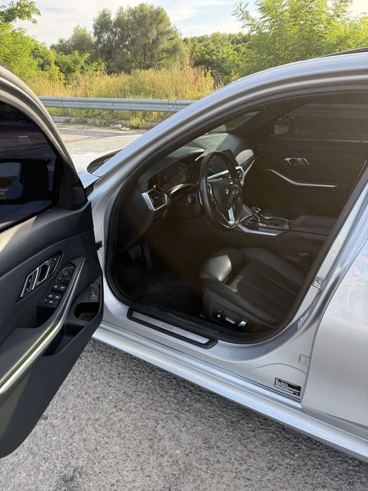 BMW 330i G20 2020 • 2.0 бензин • 204 000 км