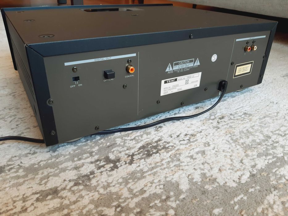 CD  програвач TEAC VRDS-10